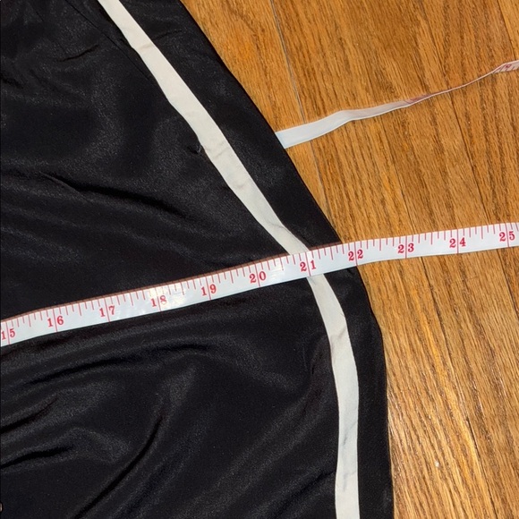 Banana Republic Black and White Sporty Trousers - Picture 10 of 14